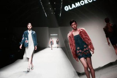 上海時(shí)裝周看秀 驚艷Glamorous！