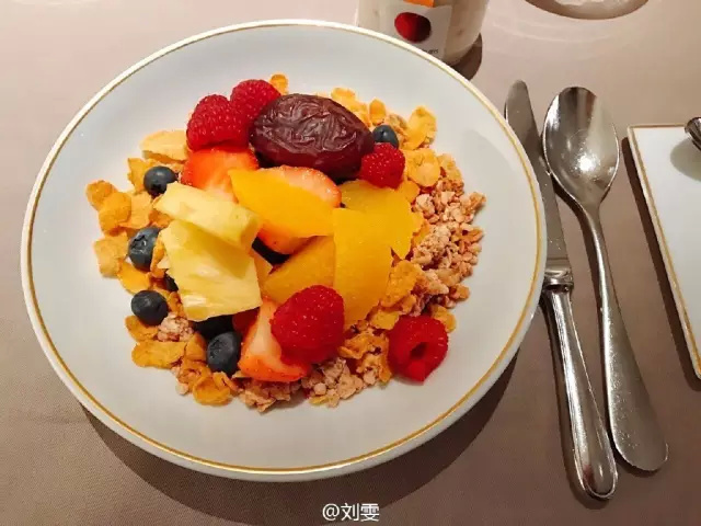 劉雯中國第一世界超模塑身食譜曝光，一月瘦十斤全靠它了！