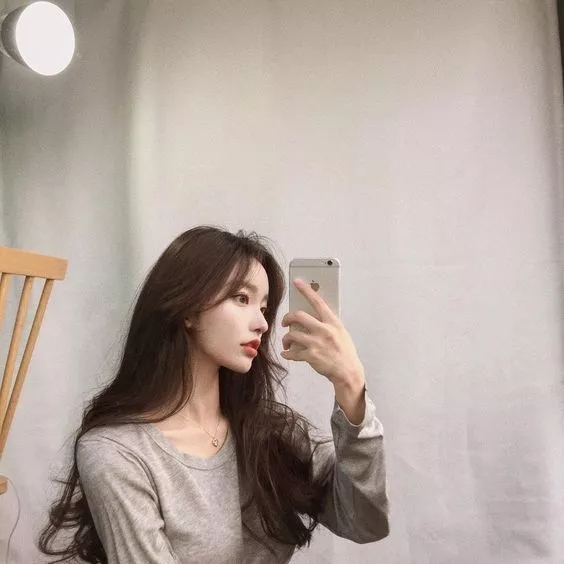 鏡子自拍Pose教學(xué)，不求人也能拍美照！