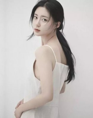 神似李英愛的平面模特，擁有360度無死角的神仙顏值，身高僅161？