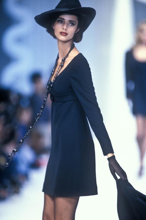 90年代的英國超模Heather Stewart Whyte 