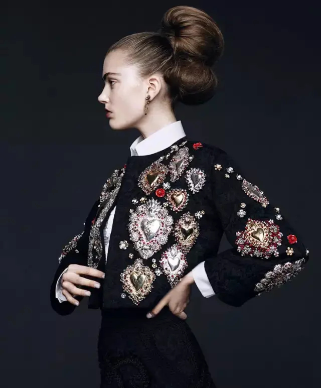 擁有獨特心形唇的瑞典超模Emmy Rappe